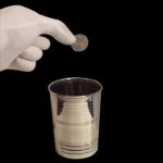 MilesMagic Magician's Miser's Dream Glass Gimmick Produce, Disappear, Appear or Catching Coins from Mid Air Real Dollar Catcher Magic Trick - Imagen 4