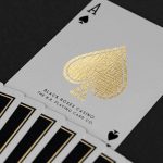 SOLOMAGIA Gold Foil Black Roses Casino Playing Cards - Imagen 4