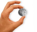 IMPACTO COLECCIONABLES | Moneda española auténtica de 8 Reales, el Primer dólar de América | Carlos IIII (1793–1808) | Coleccionable histórico Certificado en Estuche Protector - Imagen 9