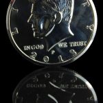 Jumbo Magic Coin - Silver, 7.5 cm Diameter, Metal Material, Surprise End for Coin Tricks - Imagen 7