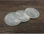 ZQION Triad Coins (Morgan Gimmick) Close-up Magic Tricks Magic Vanishing Change Three Coins Magic Mentalism Super Visual Effect - Imagen 5