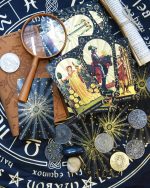 Tarot Card Deck Gold Foil, 78 Cards with Guide Book, PVC Waterproof Design, Black and Gold - Imagen 6