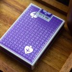 SOLOMAGIA Limited Edition Lounge in Passenger Purple by Jetsetter Playing Cards - Imagen 2