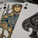 SOLOMAGIA Royal Sanctuary Noble (Foil) Kings Playing Cards - Imagen 4