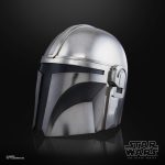 Star Wars Roleplay Collectible Item: The Mandalorian The Black Series Electronic Helmet, Toys for Kids Ages 14 and Up - Imagen 4