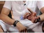 SOLOMAGIA Sucker Punch (Gimmicks and Online Instructions) by Mark Southworth - Stage Magic - Magic Tricks and Props - Imagen 3
