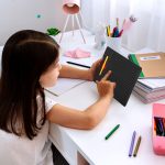 Magnetic Doodle Board, WJWINER Magnetic Drawing Pad for Kids, Magnetic Drawing Board, Magnetic Drawing Board with Steel Ball, Creative Drawing Board, for 3 Year Old Kids - Imagen 4
