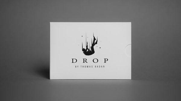 Murphy's Magic Supplies, Inc. Drop Red (Gimmicks e instrucciones en línea) por Thomas Badar - Trick