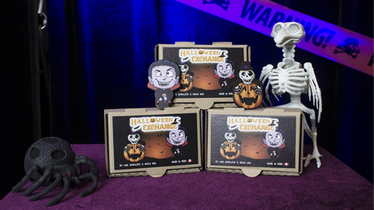 Murphy's Magic Supplies, Inc. Halloween Exchange (close-up) by Luis Zavaleta Murphy's Magic Supplies, Inc. Halloween Exchange (close-up) by Luis Zavaleta & Nox - Truco